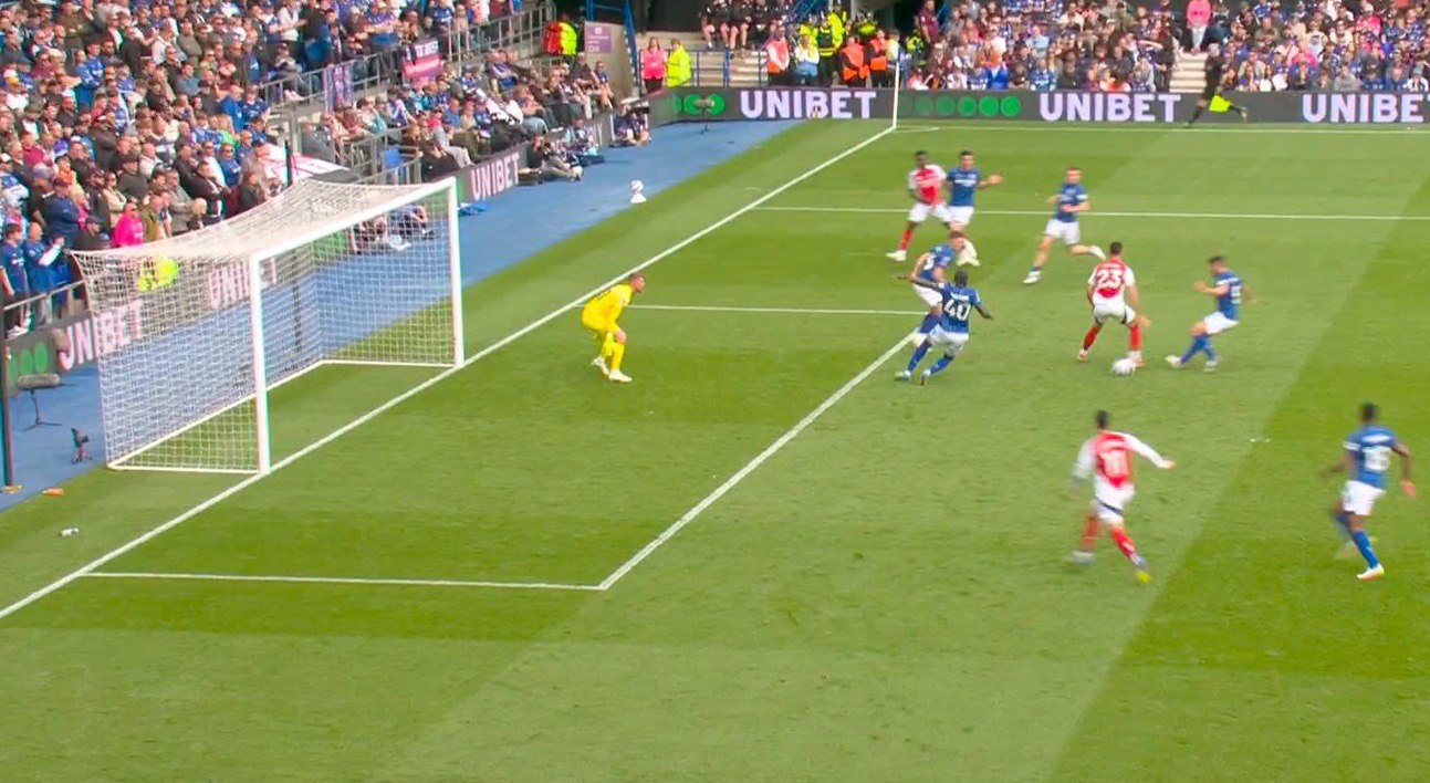 Arsenal are leading 2-0 – watch the goals by Trossard and Martinelli